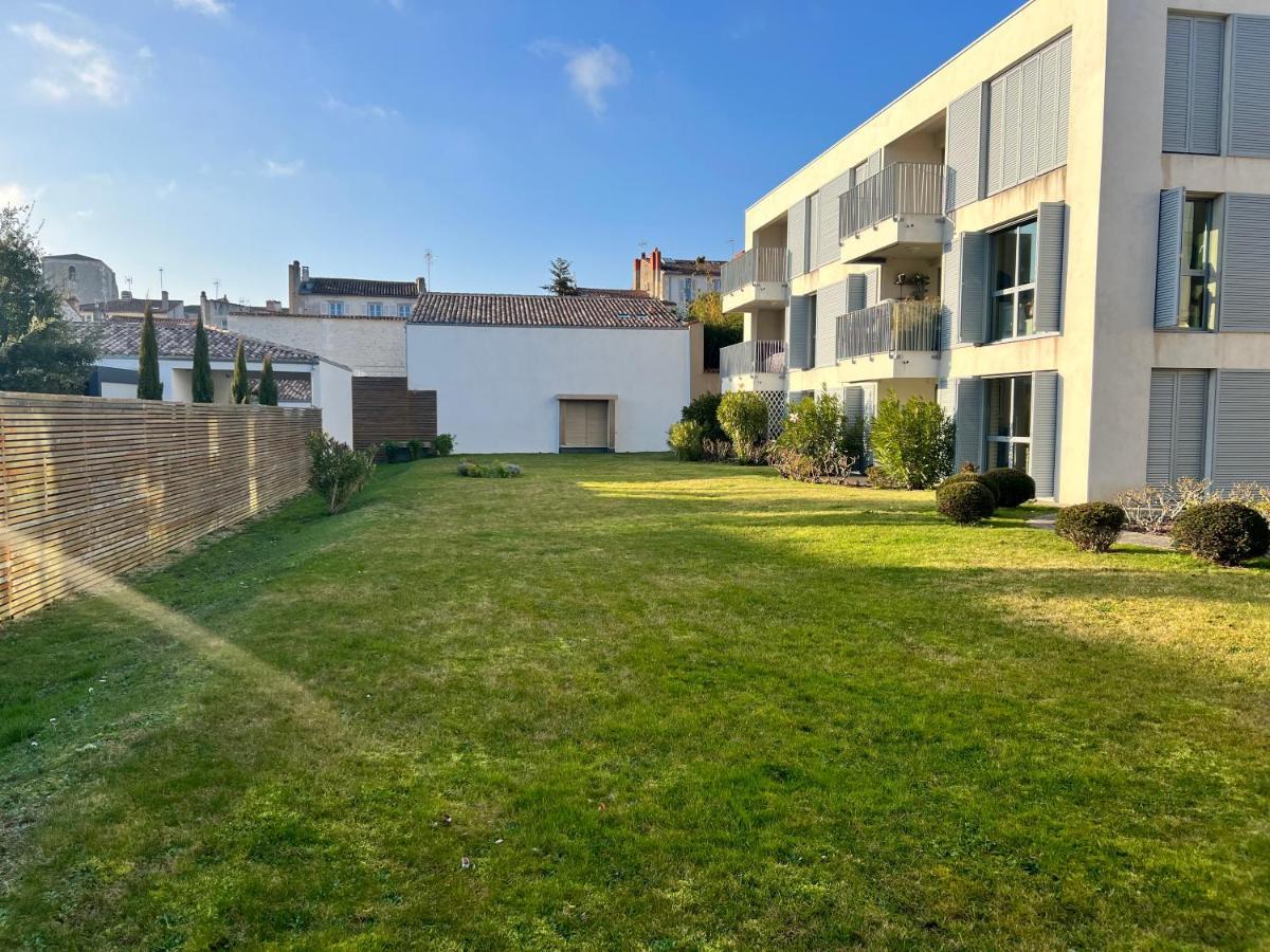 Appartement Les jardins du Carmel - Cœur de ville à La Rochelle  Extérieur photo